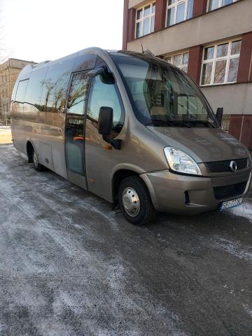 Przewozy osób, taxi, minibus, Bielsko-Biała, Szczyrk, Buczkowice, Śląsk